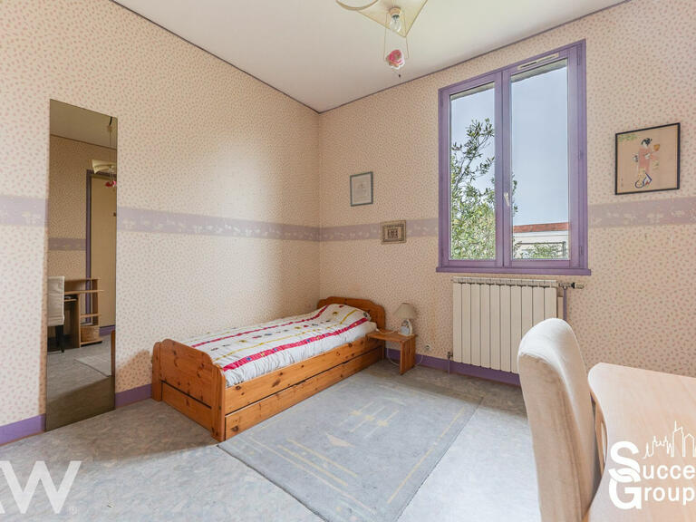 Villa Villeurbanne - 4 chambres - 181m²