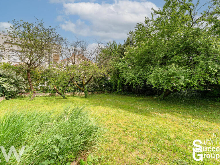 Villa Villeurbanne - 4 chambres - 181m²