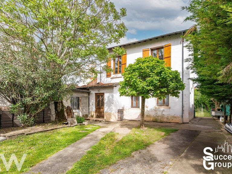 Villa Villeurbanne - 4 chambres - 181m²