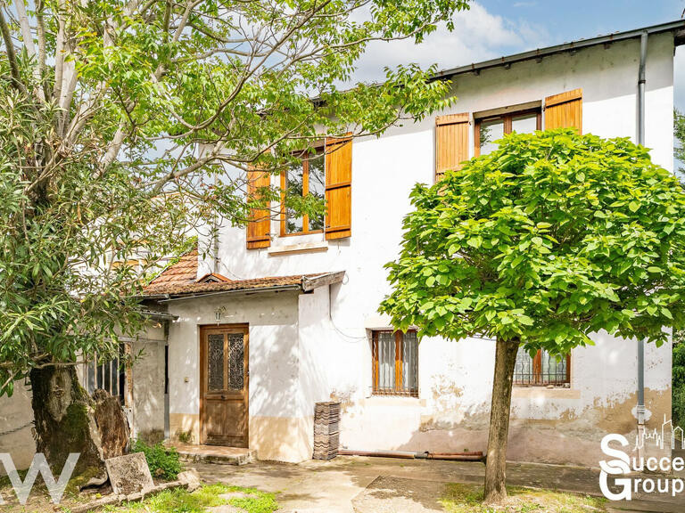 Villa Villeurbanne - 4 chambres - 181m²