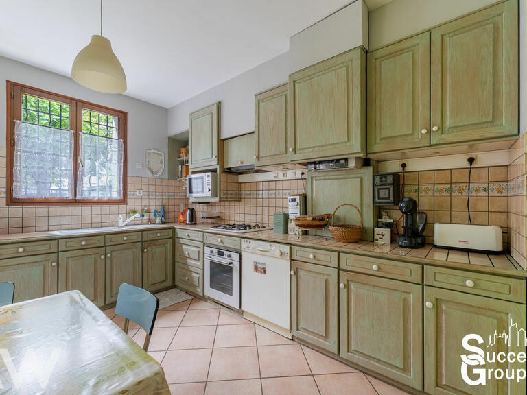 Villa Villeurbanne - 4 bedrooms - 181m²