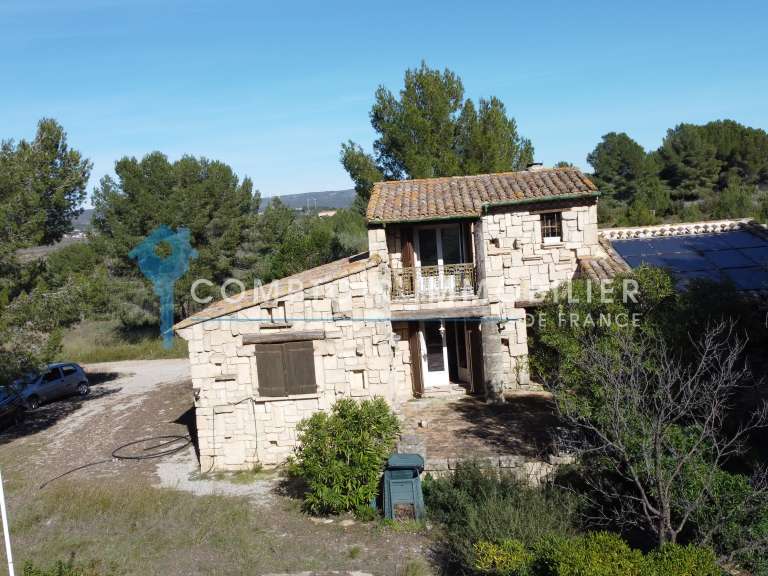 Maison Villeveyrac - 7 chambres - 311m²