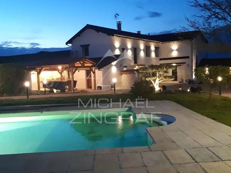 Propriété Villié-Morgon - 4 chambres - 230m²