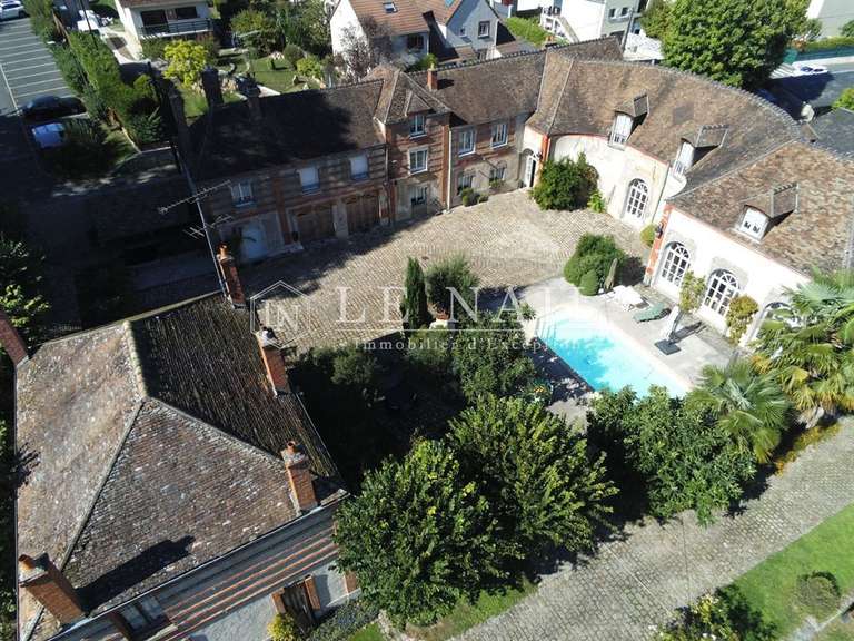 Propriété Villiers-sur-Orge - 10 chambres - 625m²