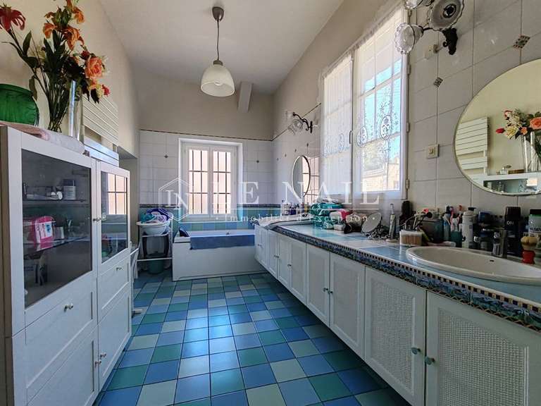 Propriété Villiers-sur-Orge - 10 chambres - 625m²