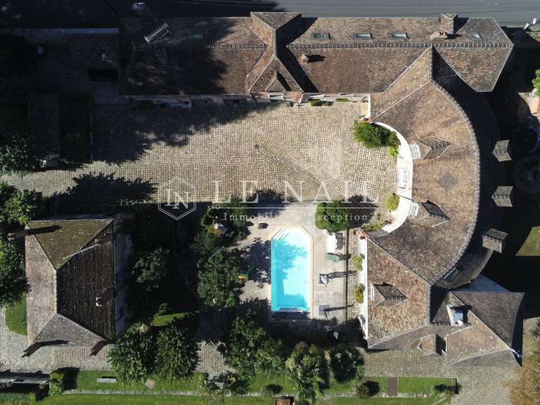 Propriété Villiers-sur-Orge - 10 chambres - 625m²