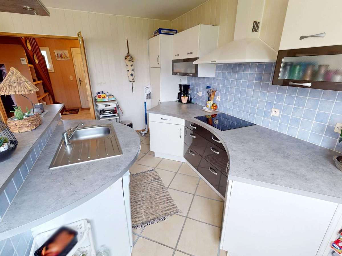 House Villons-les-Buissons