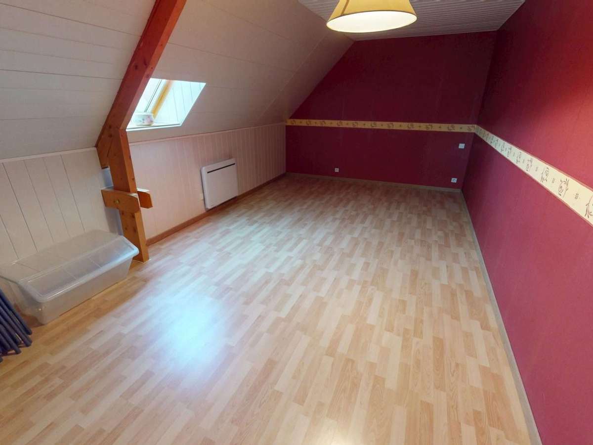 House Villons-les-Buissons