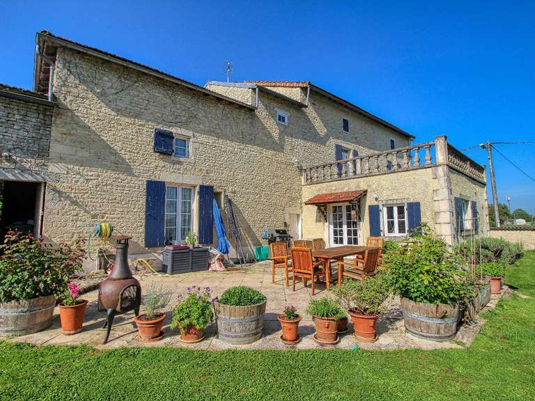 Maison Vinax - 15 chambres - 880m²
