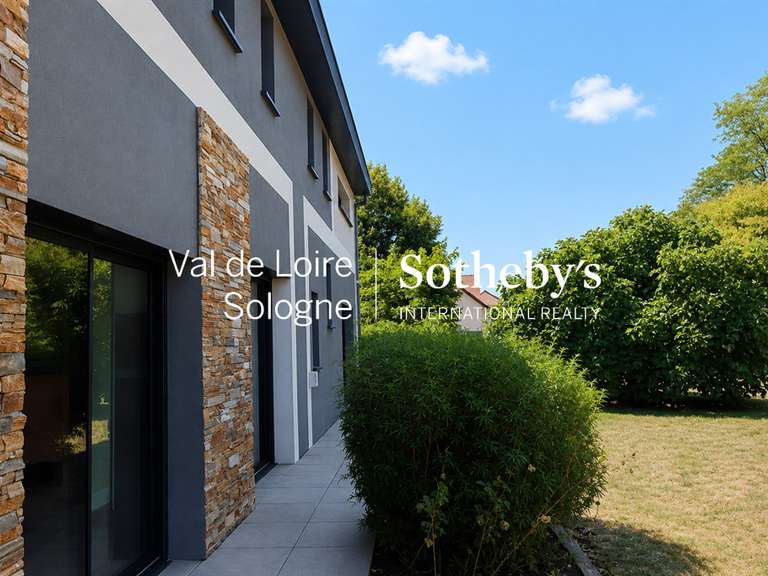 Maison Vineuil - 6 chambres - 259m²