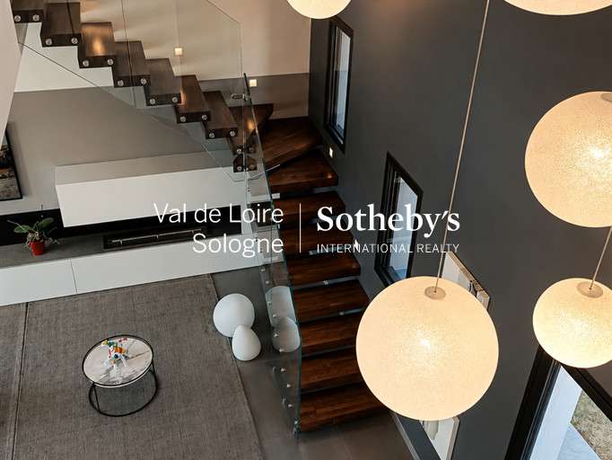 Maison Vineuil - 6 chambres - 259m²