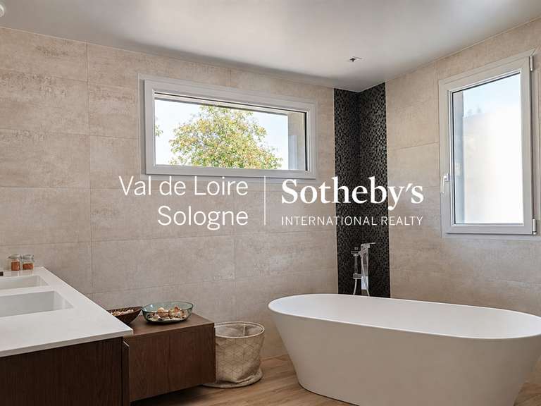 Maison Vineuil - 6 chambres - 259m²