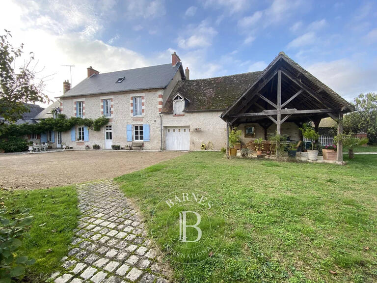 Propriété Vineuil - 6 chambres - 315m²