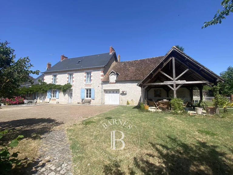 Propriété Vineuil - 6 chambres - 315m²