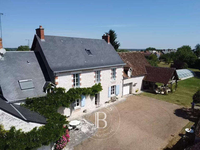 Propriété Vineuil - 6 chambres - 315m²