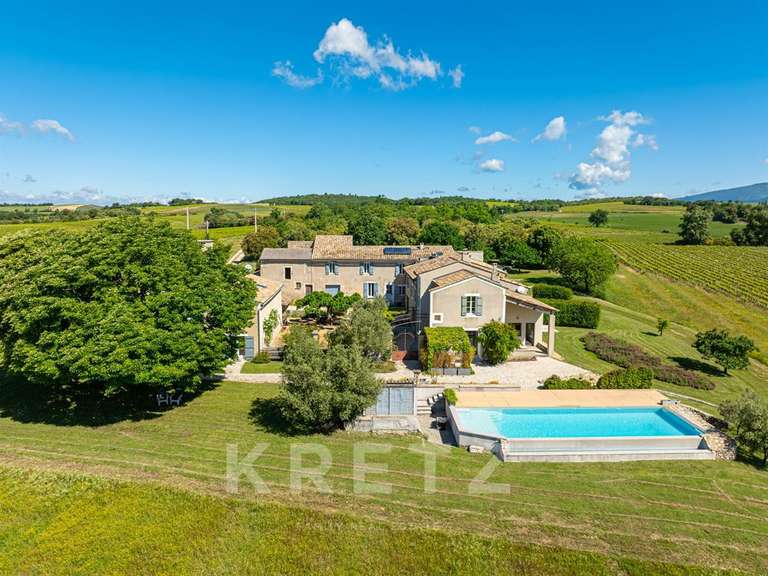 Domaine viticole Vinsobres - 10 chambres - 575m²