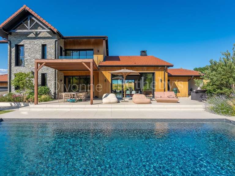 Maison Viry - 5 chambres - 253m²