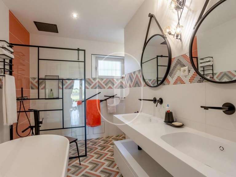 Maison Visan - 5 chambres - 295m²