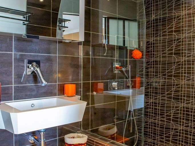 Maison Visan - 5 chambres - 297m²