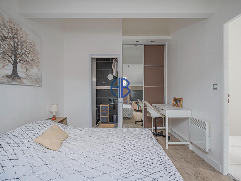 Maison Voiron - 5 chambres - 178m²