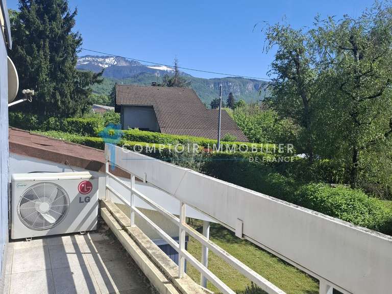 Maison Voiron - 6 chambres - 295m²