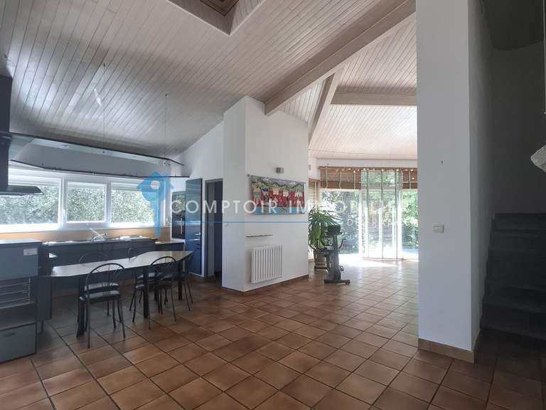 Maison Voiron - 6 chambres - 295m²
