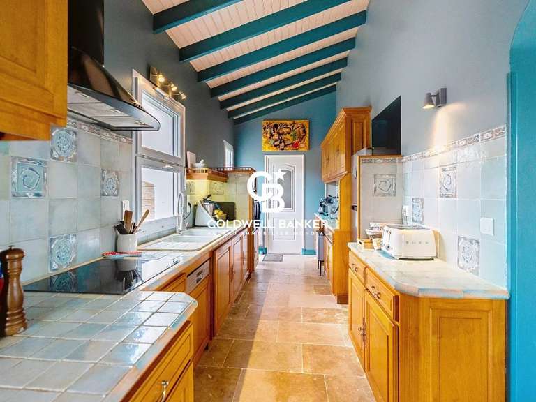 House Vouhé - 6 bedrooms - 332m²