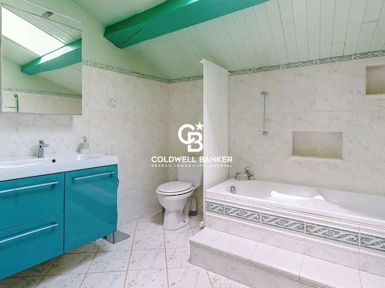 House Vouhé - 6 bedrooms - 332m²