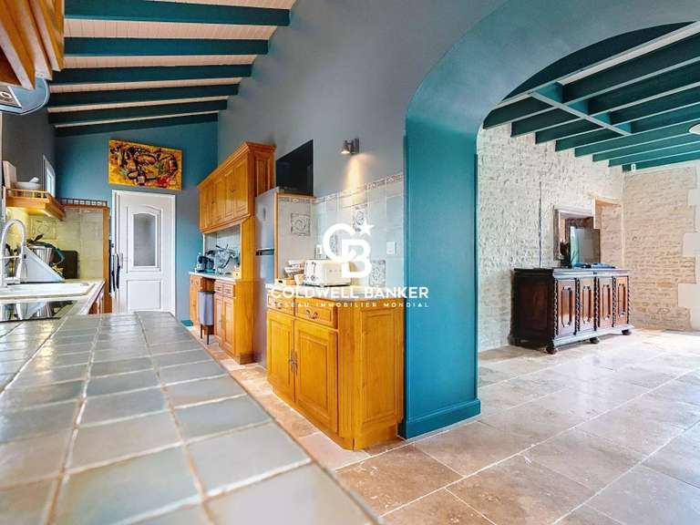 House Vouhé - 6 bedrooms - 332m²