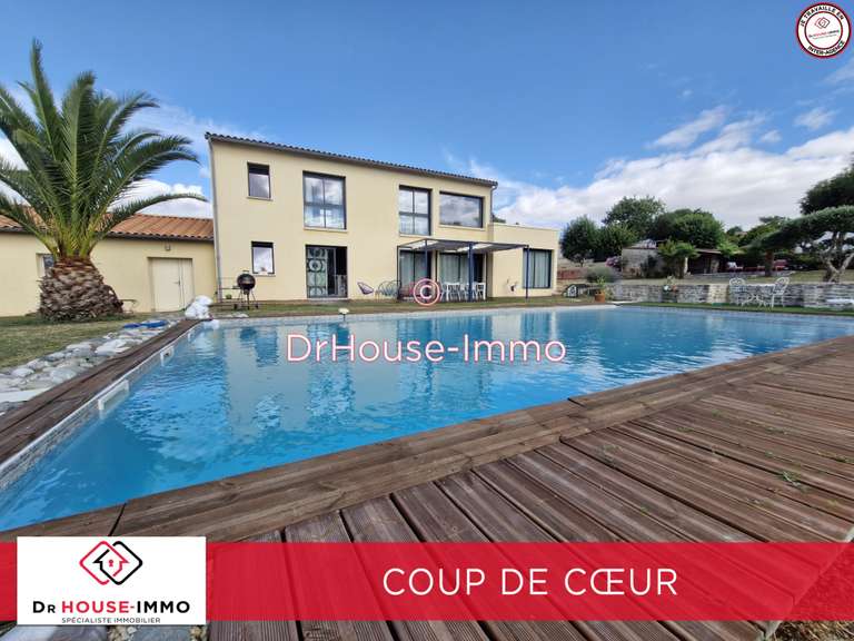 Villa Vouillé - 5 chambres - 427m²