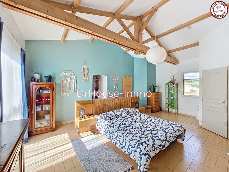 Villa Vouillé - 5 chambres - 427m²