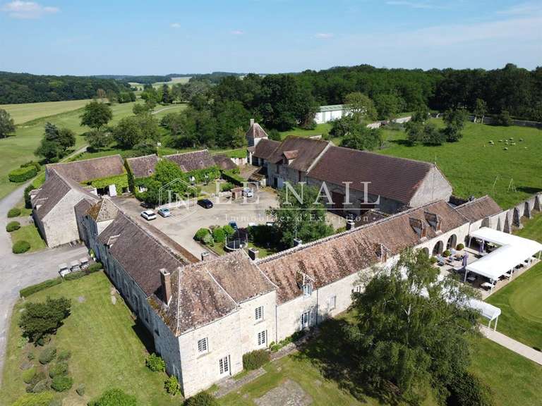 Château Voulx - 7 chambres - 1200m²