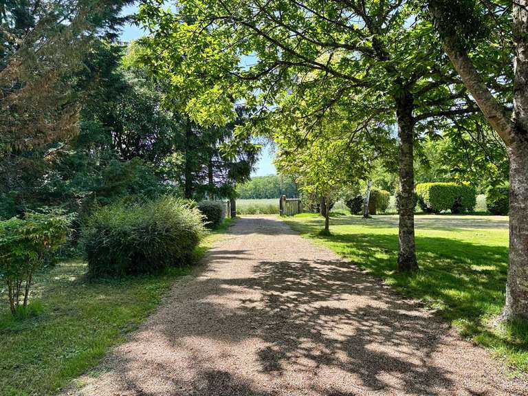 Maison Vouvray - 4 chambres - 203m²