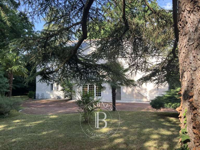 Villa Vouvray - 4 chambres - 296m²