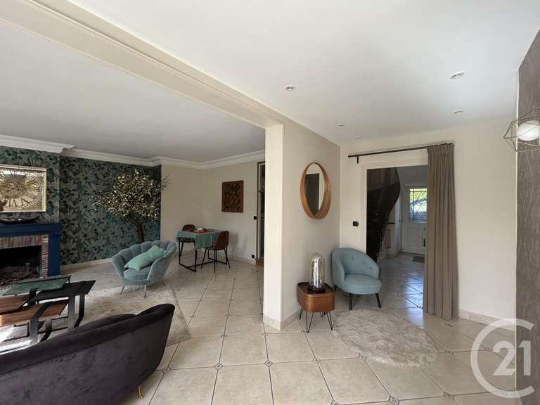House Vulaines-sur-Seine - 8 bedrooms - 330m²