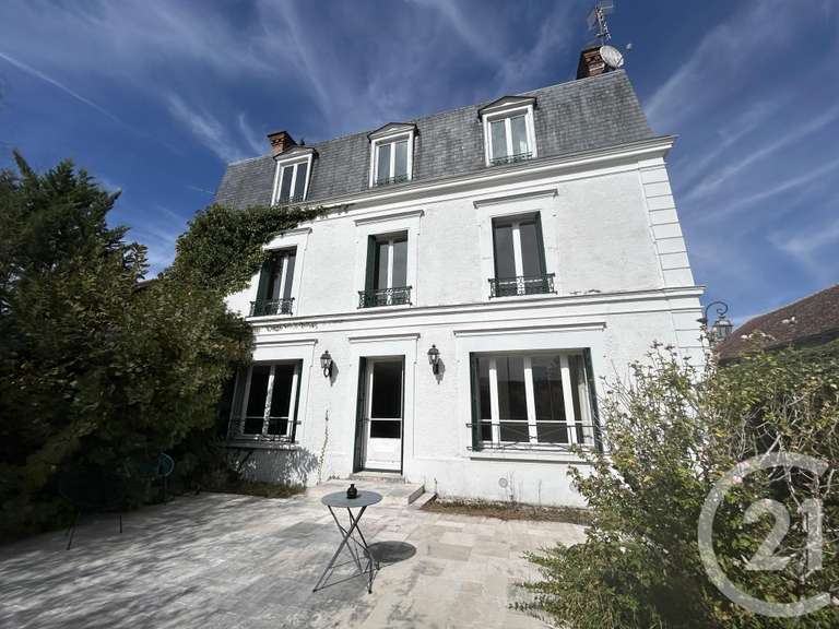 House Vulaines-sur-Seine - 8 bedrooms - 330m²