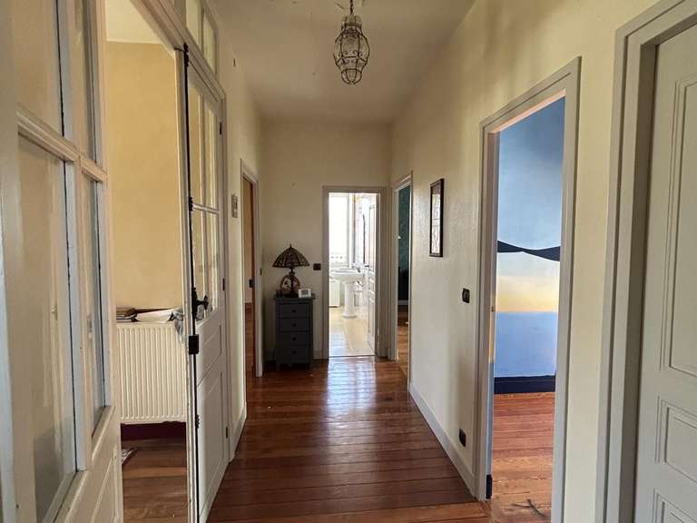 House Vulaines-sur-Seine - 8 bedrooms - 330m²