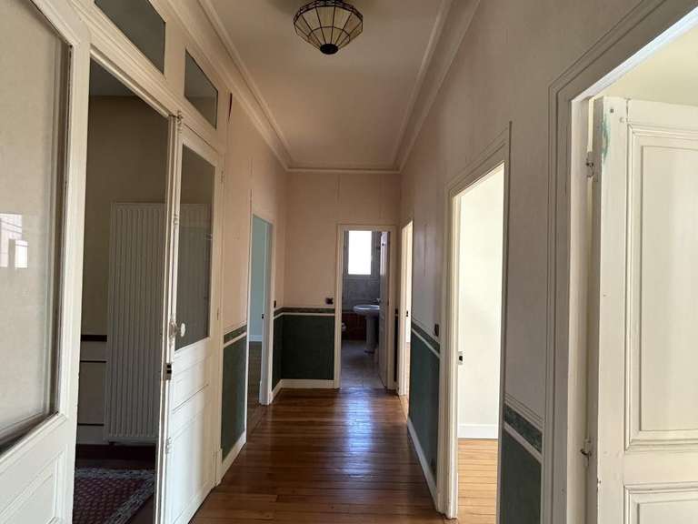 House Vulaines-sur-Seine - 8 bedrooms - 330m²
