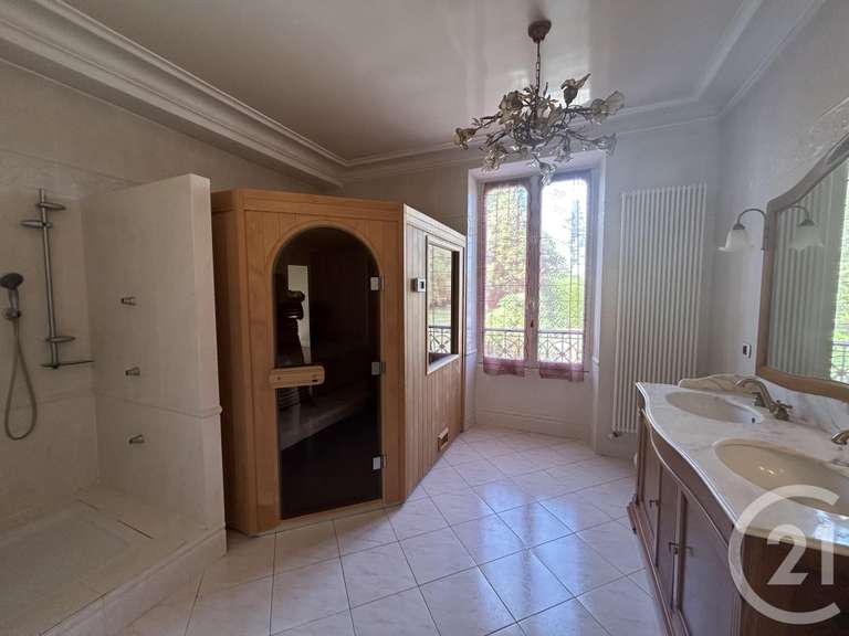 House Vulaines-sur-Seine - 8 bedrooms - 330m²