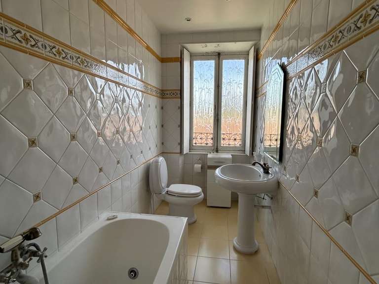 House Vulaines-sur-Seine - 8 bedrooms - 330m²