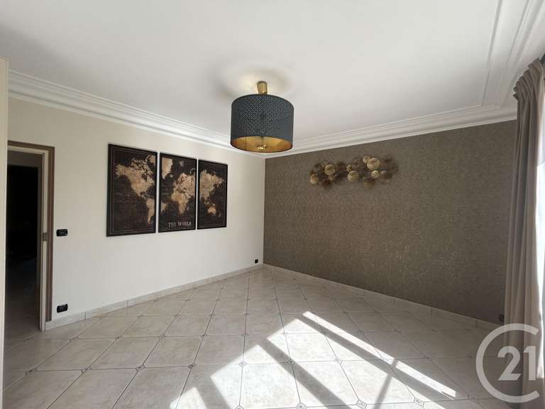 House Vulaines-sur-Seine - 8 bedrooms - 330m²