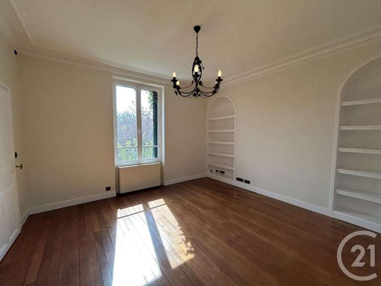 House Vulaines-sur-Seine - 8 bedrooms - 330m²