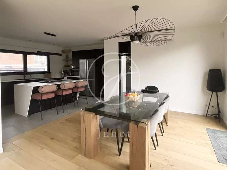 Maison Wambrechies - 4 chambres - 220m²