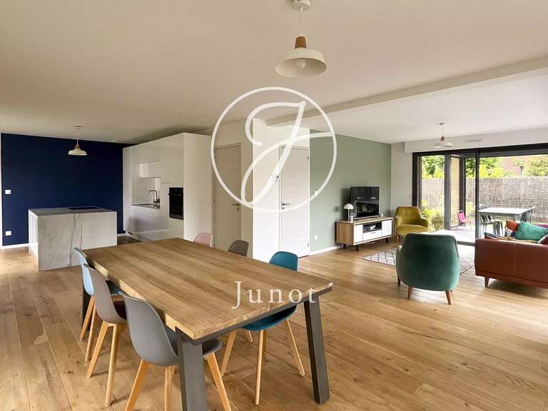 Maison Wambrechies - 4 chambres - 192m²