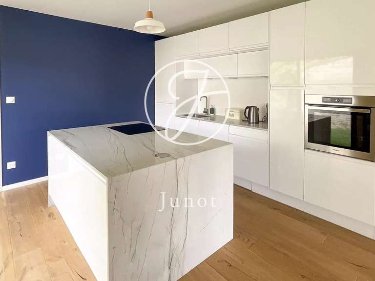 Maison Wambrechies - 4 chambres - 192m²