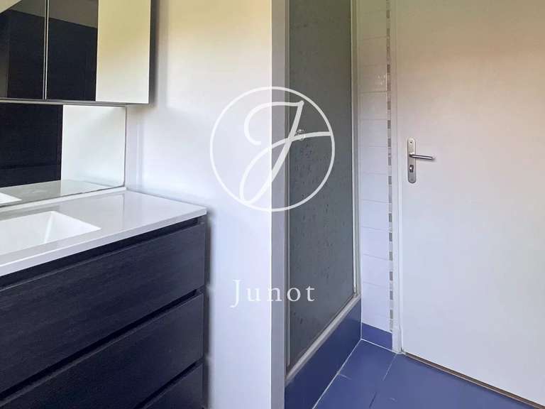 Maison Wambrechies - 4 chambres - 217m²