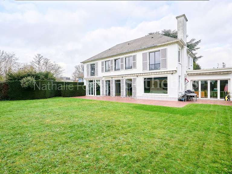 Maison Wasquehal - 5 chambres - 328m²