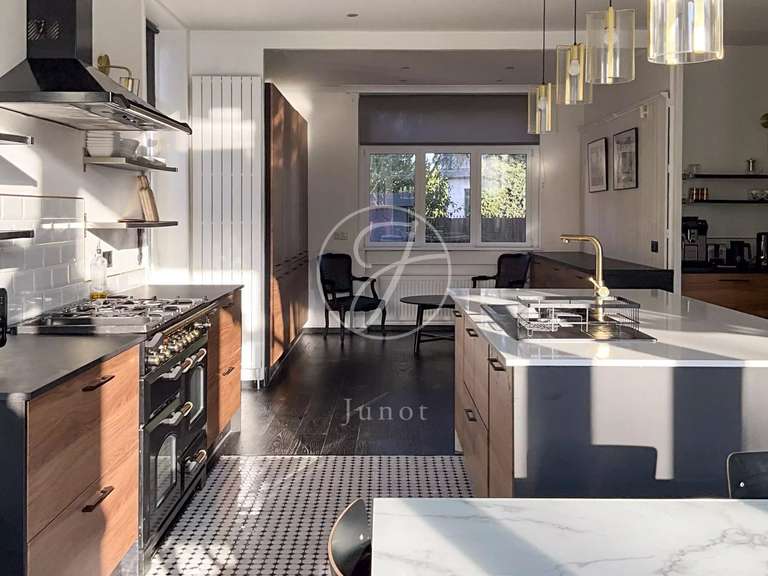 House Wasquehal - 5 bedrooms - 328m²