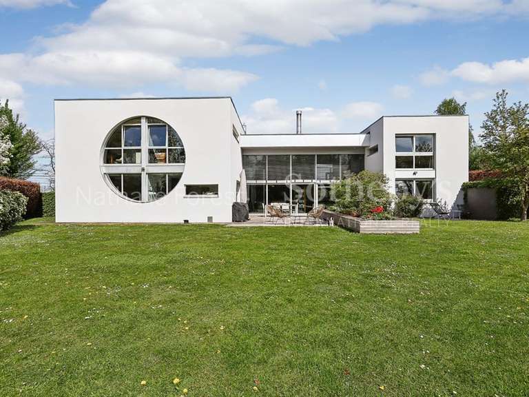 Maison Wasquehal - 5 chambres - 307m²