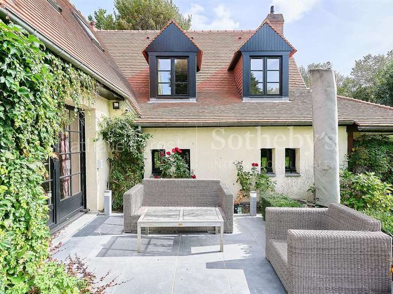 Maison Wasquehal - 4 chambres - 207m²